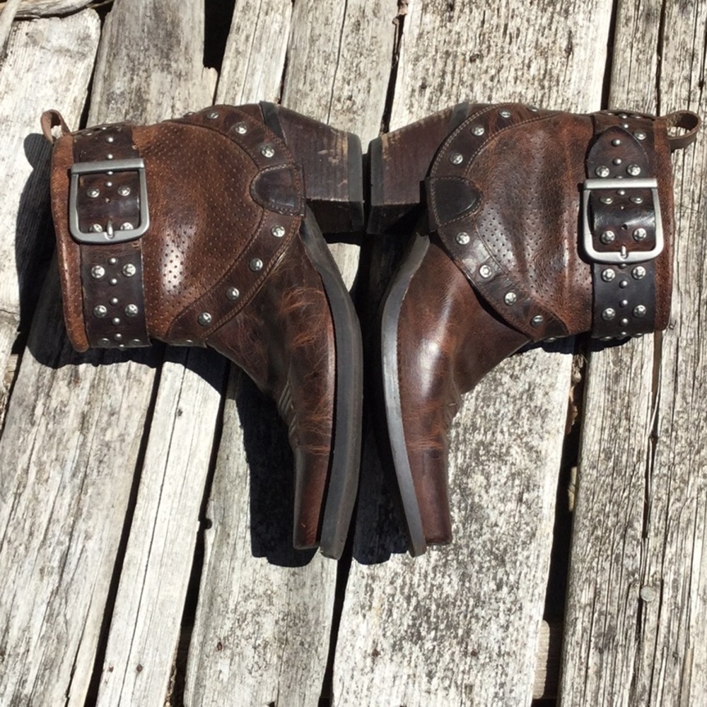 Ariat Defiance Studded Harness Short Cowgirl Boot